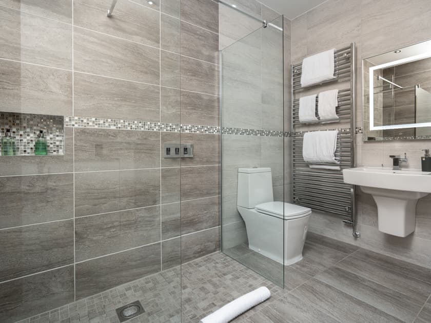 Bathroom | Lochside House, Castle Douglas