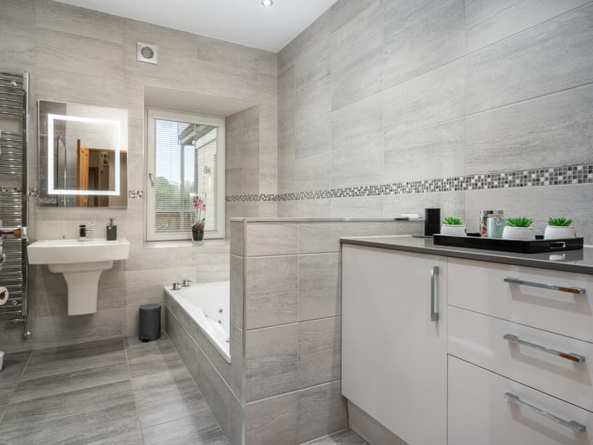 Bathroom | Lochside House, Castle Douglas