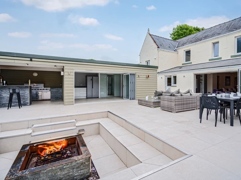 Exterior | Lochside House, Castle Douglas