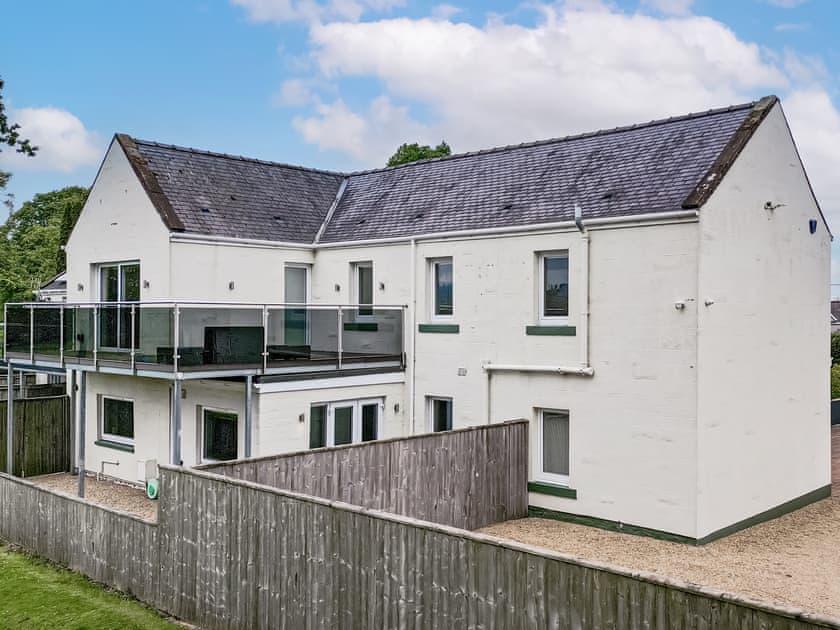 Exterior | Lochside House, Castle Douglas
