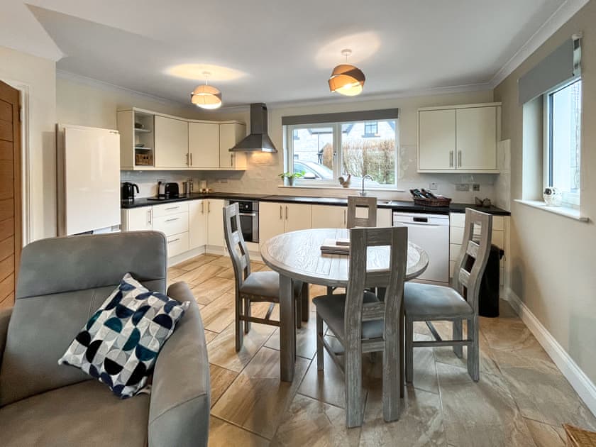Kitchen/diner | Flo’s Cottage, Newton Stewart
