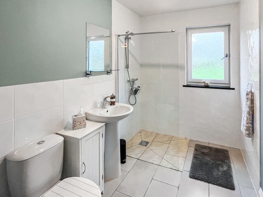 Bathroom | Flo’s Cottage, Newton Stewart