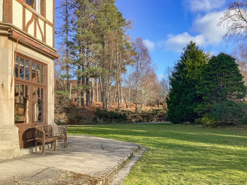 Outdoor | The Garden Apartment - Country House Holidays, Lairg
