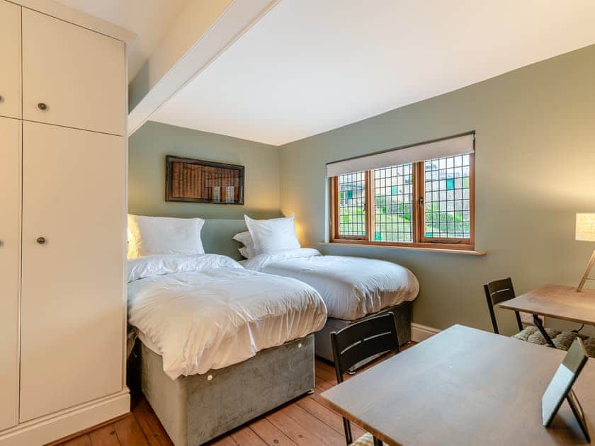 Twin bedroom | Waterside House, Knaresborough, near Harrogate