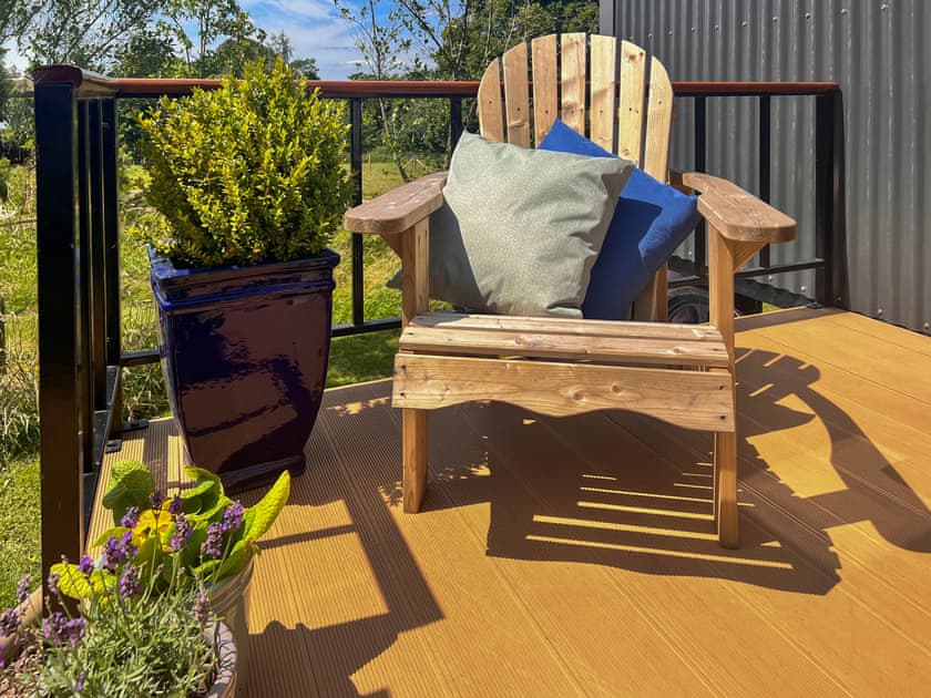 Sitting-out-area | Herdwick, Grove