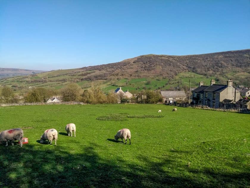 Surrounding area | Fern Cottage, Bradwell