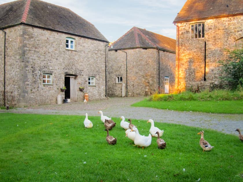 Exterior | Brewhouse - Glynhir Estate, Llandybie