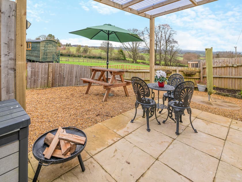 Sitting-out-area | The Lodge, Brand Green, near Redmarley