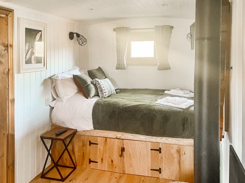 Double bedroom | Keldholme Shepherds Hut Two - Keldholme Holidays, Keldholme, near Kirkbymoorsid