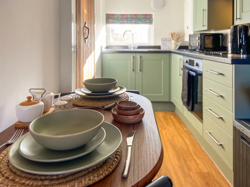 Kitchen | Ddwylig Bach - Dwylig Isa, Rhyl and Prestatyn