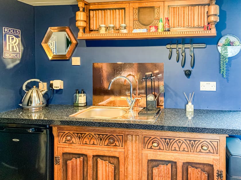 Kitchen | The Fox - Greenacres Farm, Colchester