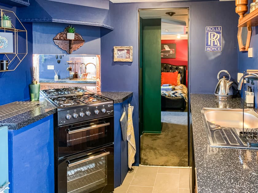 Kitchen | The Fox - Greenacres Farm, Colchester