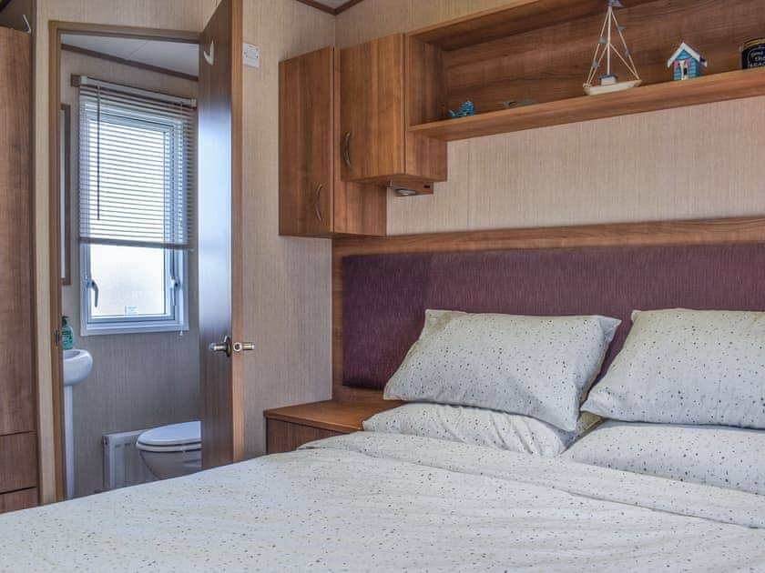 Double bedroom | Sunningdale, Westward Ho