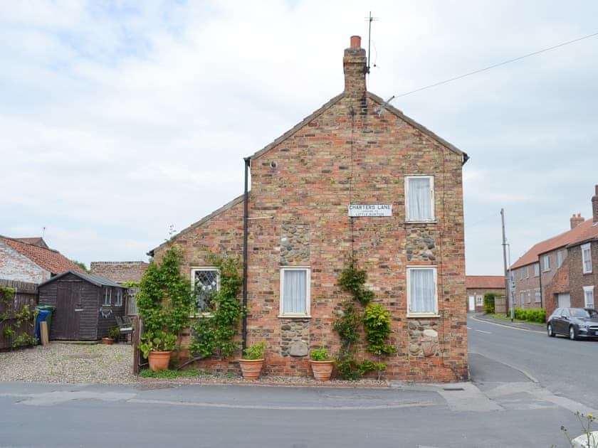 Exterior | Eastwood House, Brandesburton