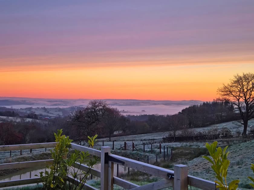 View | The Warne - Pentre Lodges, Pentre