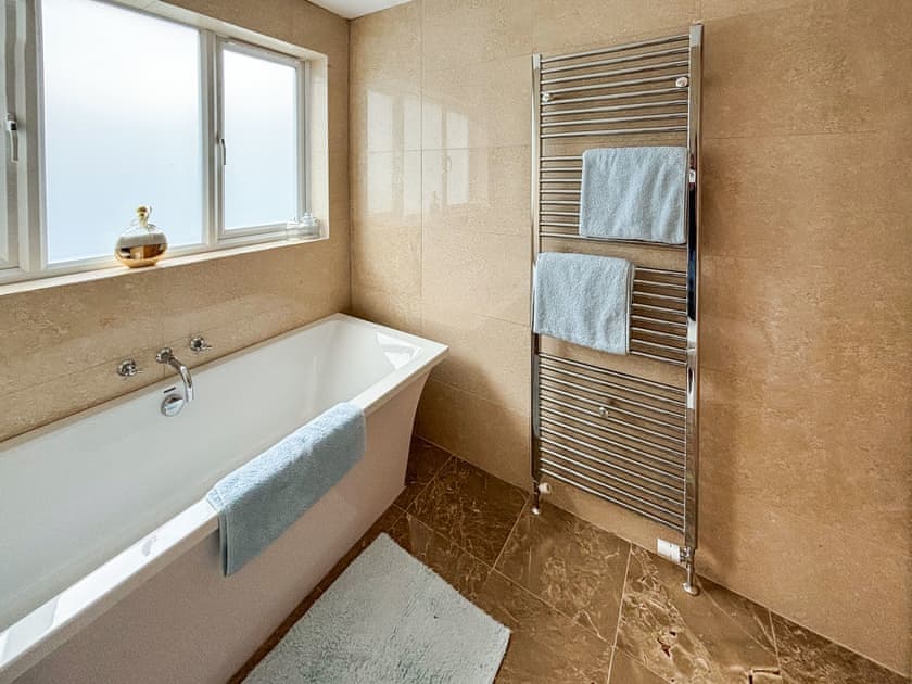 Bathroom | Heatherdale, Dunoon