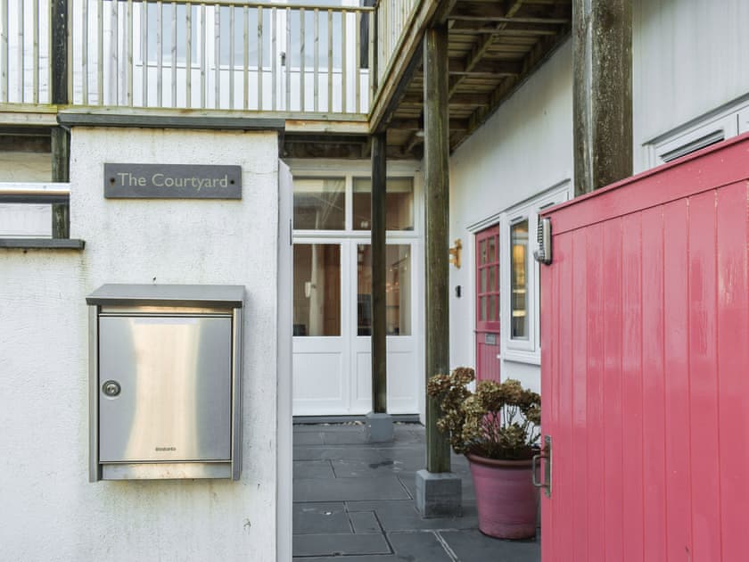 Exterior | The Courtyard, Salcombe