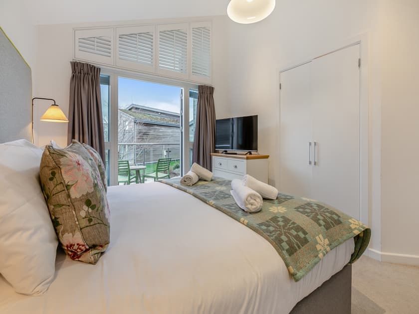 Double bedroom | Lodge 74 Una - St Ives Resort, Carbis Bay, near St Ives