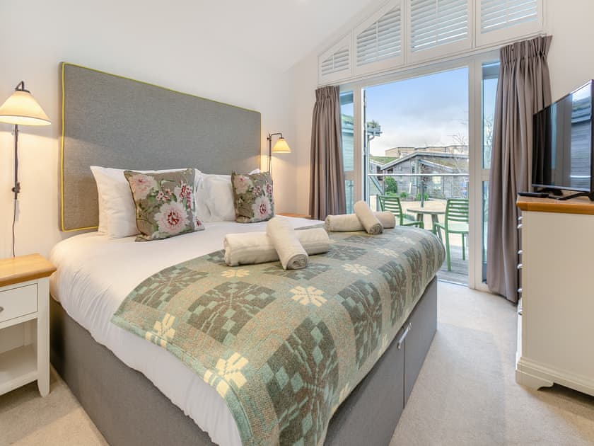 Double bedroom | Lodge 74 Una - St Ives Resort, Carbis Bay, near St Ives