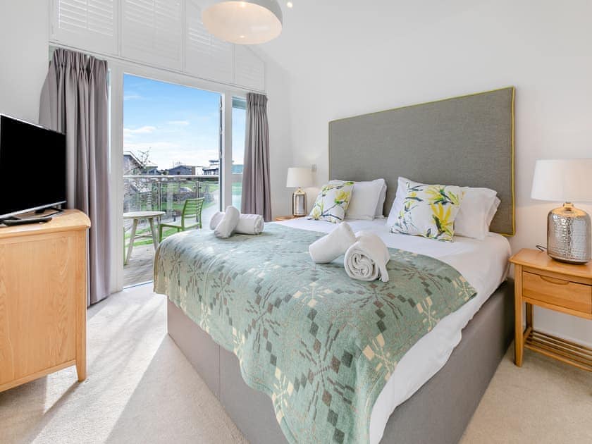 Double bedroom | Lodge 66 Una - St Ives Resort, Carbis Bay, near St Ives