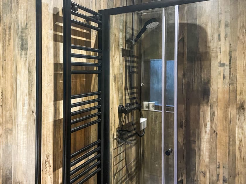 Bathroom | Lochside View, Lochearnhead