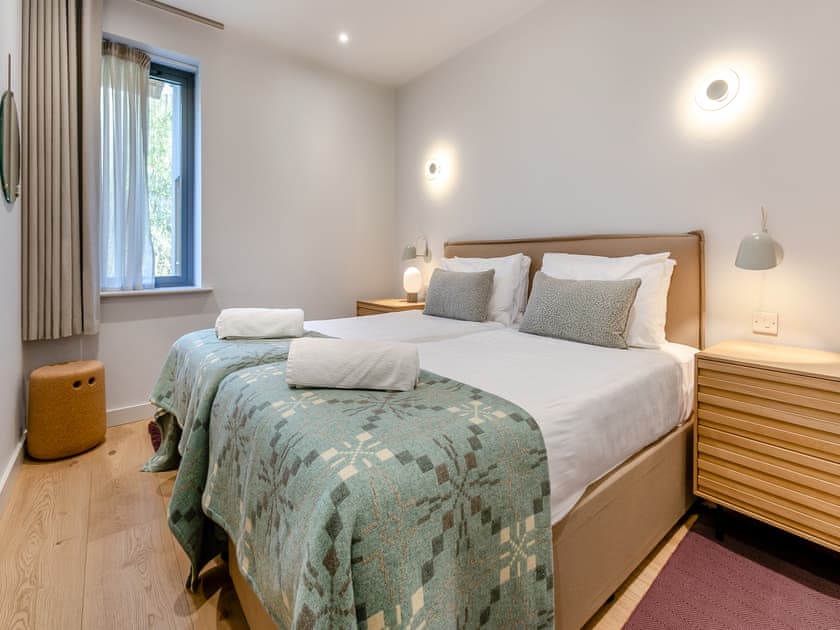 Twin bedroom | Villa 82 Una - St Ives Resort, Carbis Bay