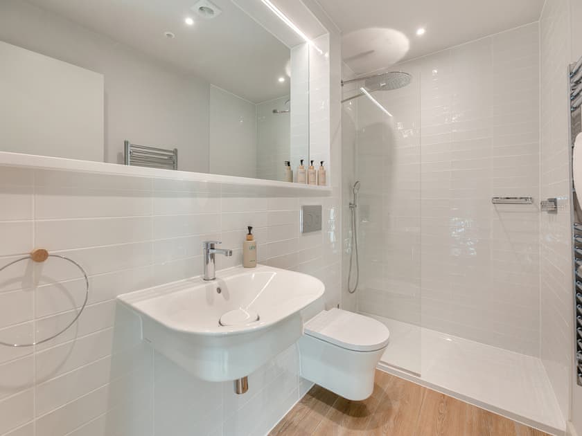 Bathroom | Villa 82 Una - St Ives Resort, Carbis Bay