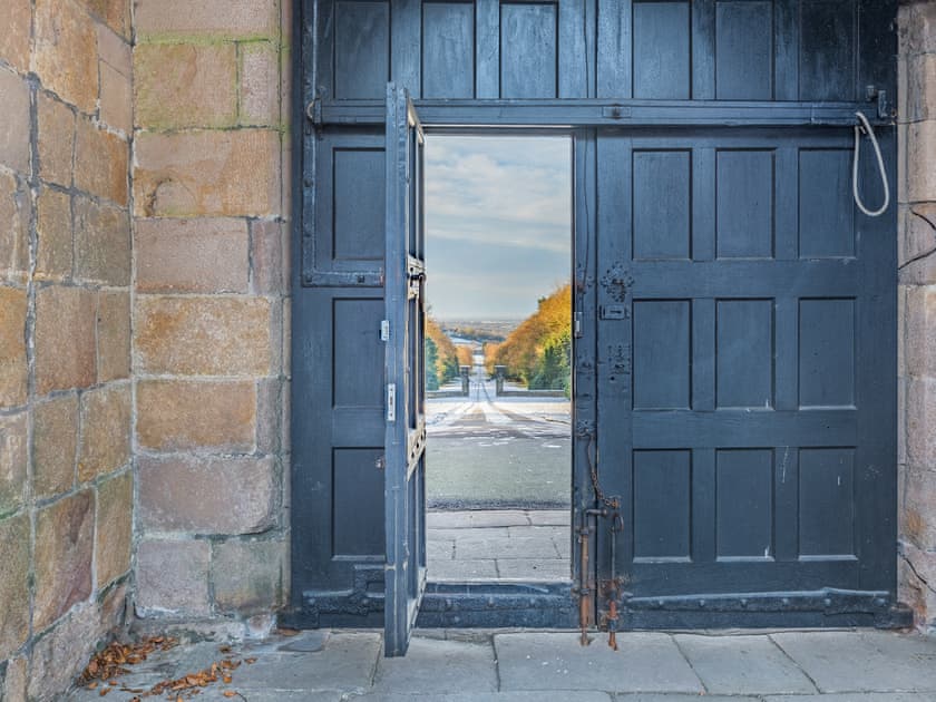 Outdoor | Irishman’s Tower, Hoghton, near Clitheroe and the Ribble Valley
