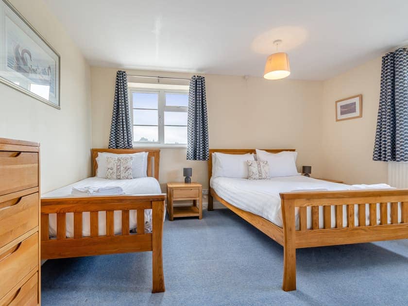 Twin bedroom | Sporting Heights, Clows Top, near Kidderminster
