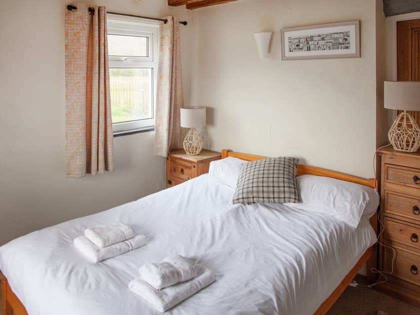 Double bedroom | Bakery - Bach Wen Cottages, Clynnog Fawr