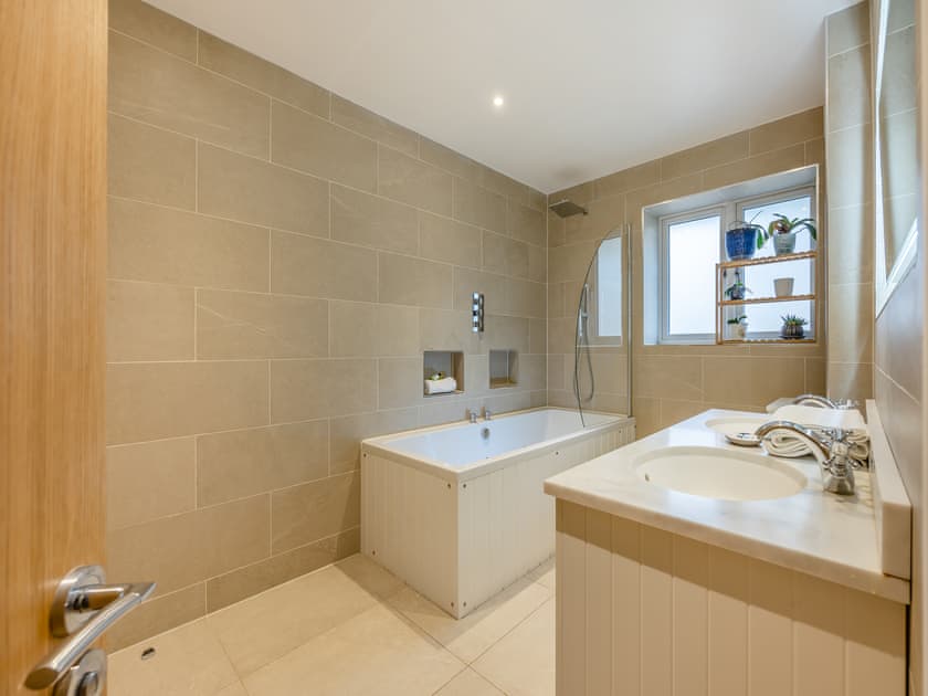 Bathroom | Amaranth, Shurdington