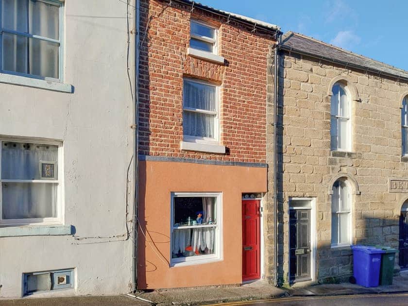 Front view High St  | Flither Cottage, Staithes, near Saltburn-by-the-Sea