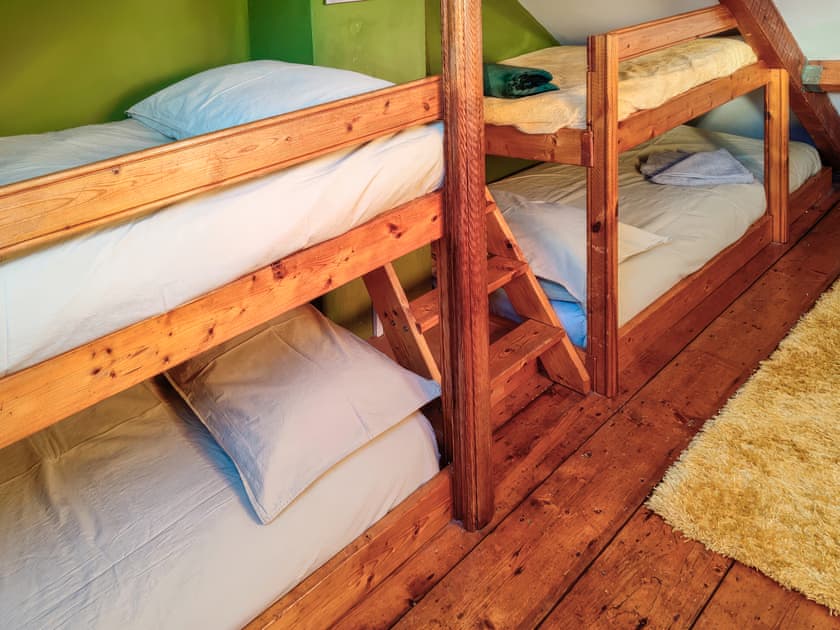 Bunk bedroom | Ceiliog Bach, Llangennith, near Swansea