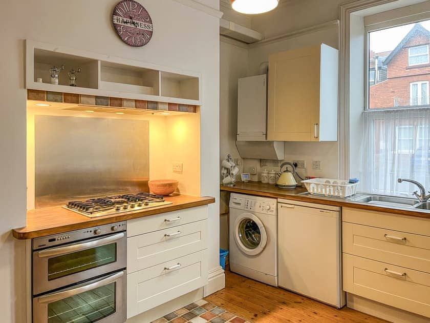 Kitchen | Treasure Cove - Argyle Retreats, Whitby