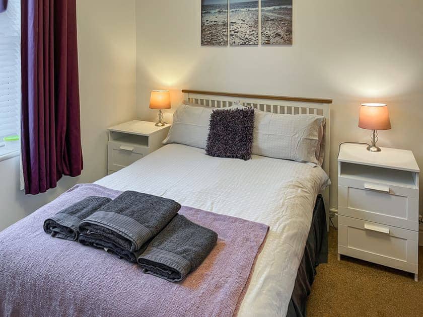 Double bedroom | Treasure Cove - Argyle Retreats, Whitby
