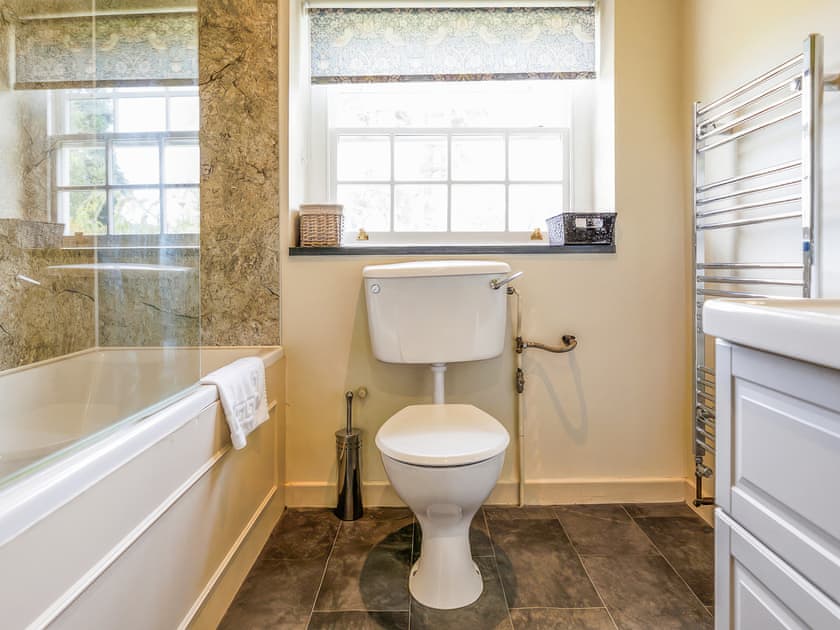 Bathroom | The Library - Glanusk Estate, Crickhowell