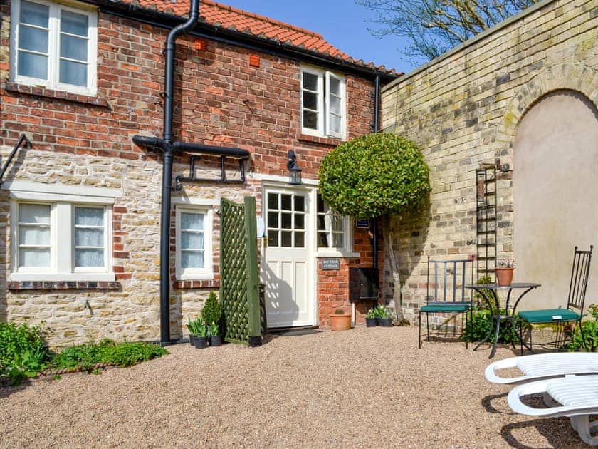 Exterior | Horseshoe Cottage, Nordham, near Beverley