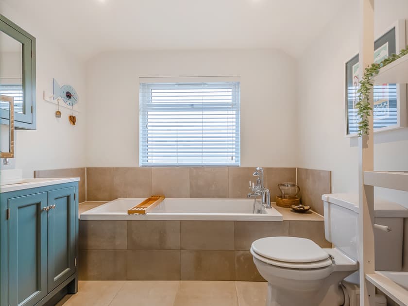 Bathroom | Isfryn, Llanbedr Nr Harlech