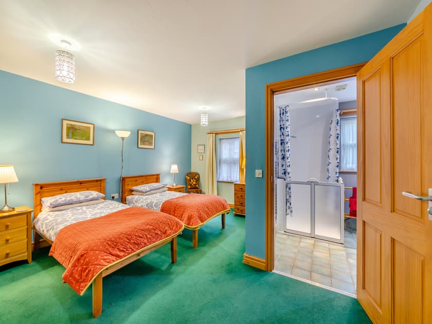 Twin bedroom | Nelly’s Cottage - Low Cornriggs Farm, Cowshill, near Alston