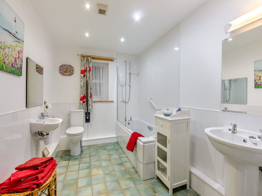 Bathroom | Nelly’s Cottage - Low Cornriggs Farm, Cowshill, near Alston
