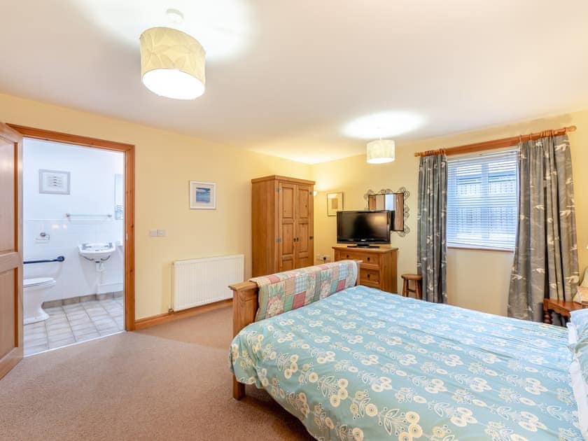 Double bedroom | Alice’s Cottage - Low Cornriggs Farm, Cowshill, near Alston