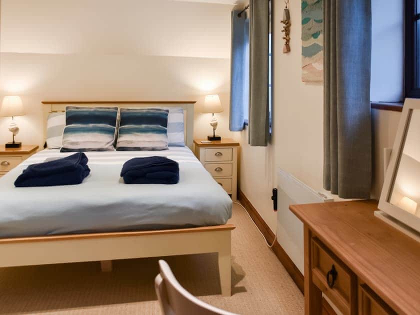 Double bedroom | White Stones Cottage, Caister-on-Sea, near Great Yarmouth