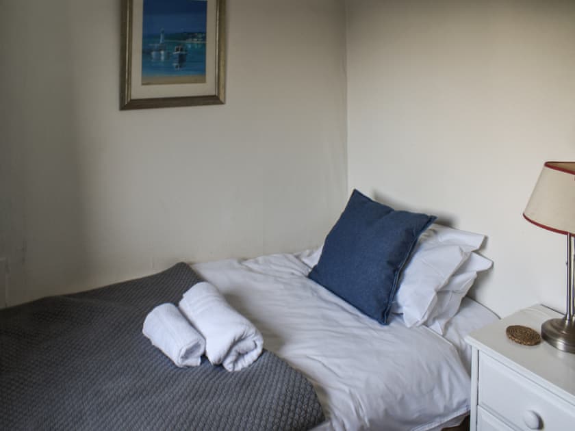 Single bedroom | Sevenstones - Carn Towan Cottages, Sennen