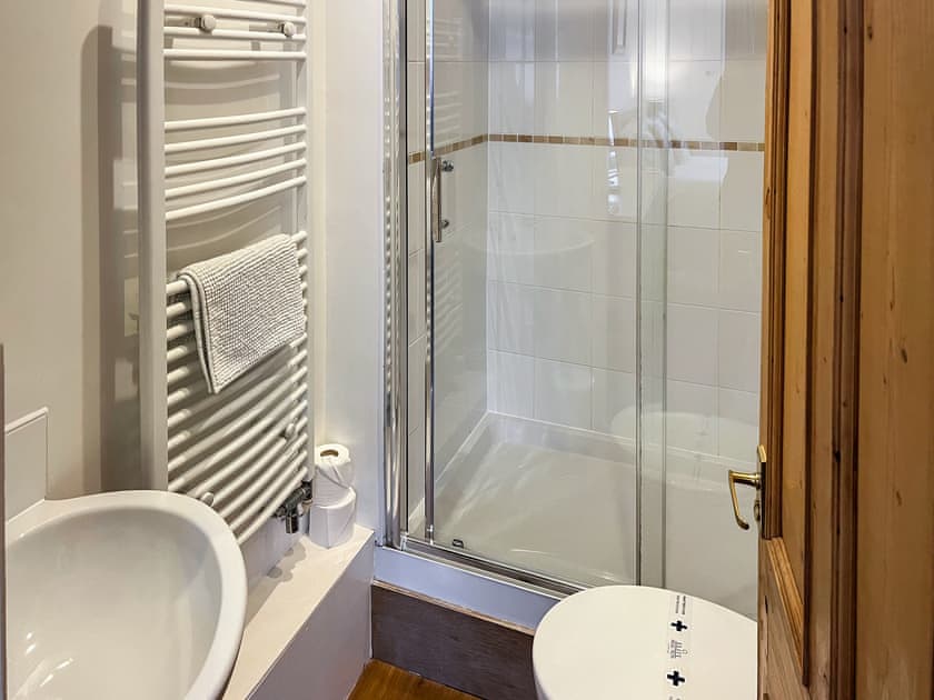 Bathroom | Hidden Treasure - Argyle Retreats, Whitby