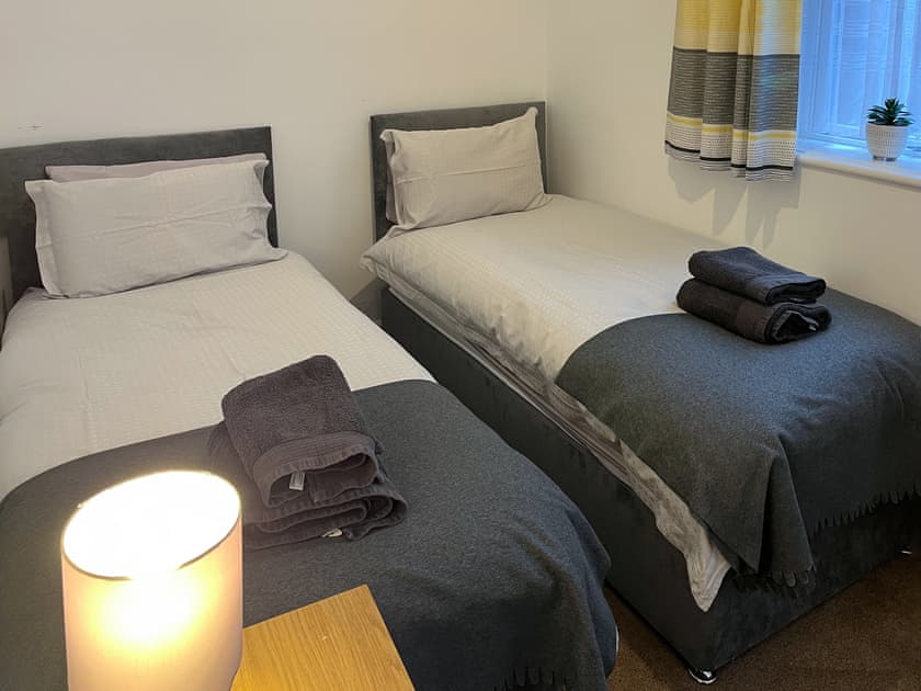 Twin bedroom | Treasure Cove - Argyle Retreats, Whitby