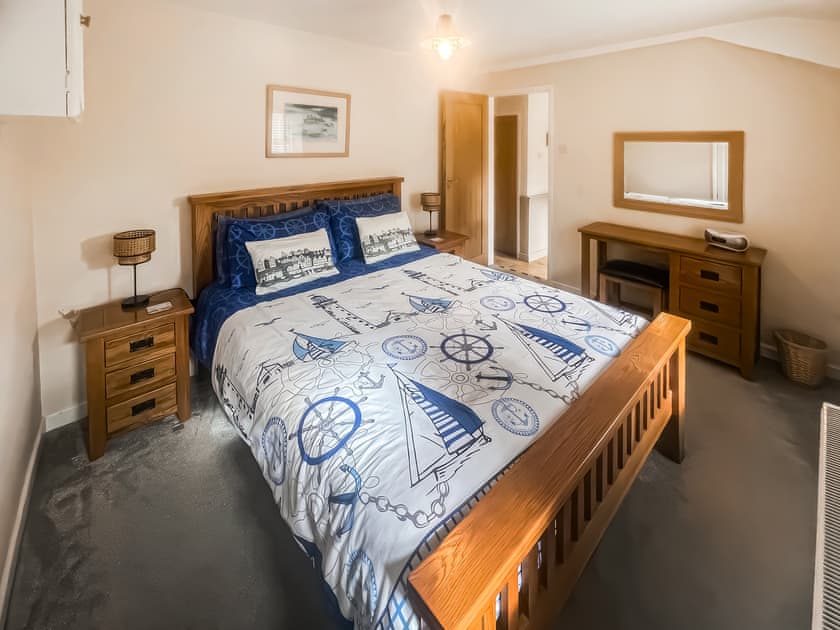 Double bedroom | Little Netherleigh, Four Mile Bridge, near Trearddur Bay