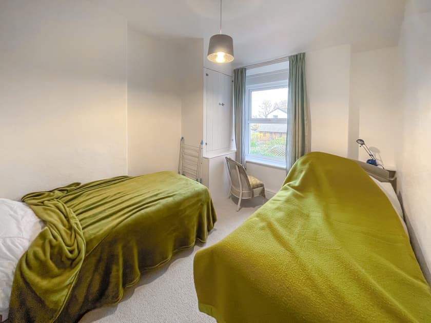 Twin bedroom | Bryn View Villa, Bryn Y Maen