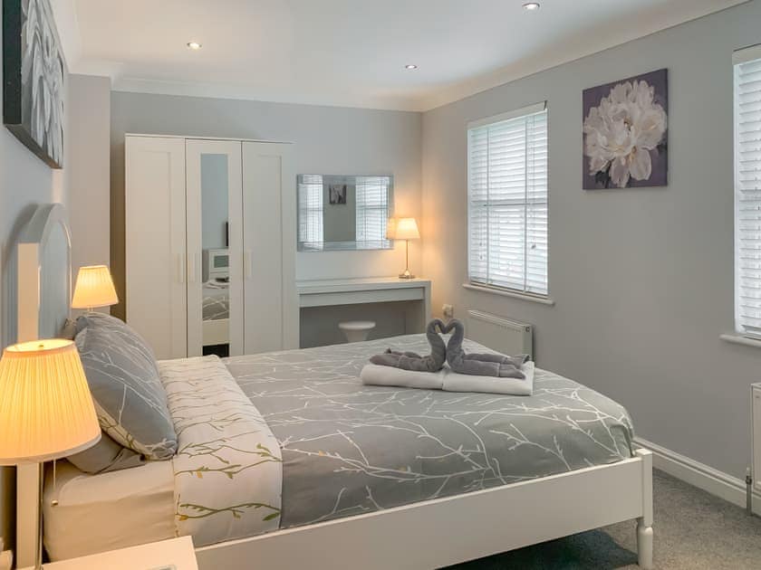 First floor front bedroom | Ty Ffynnon, Llanon, near Aberaeron
