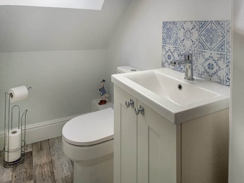 Upstairs bathroom | The Wheelhouse, Whitby
