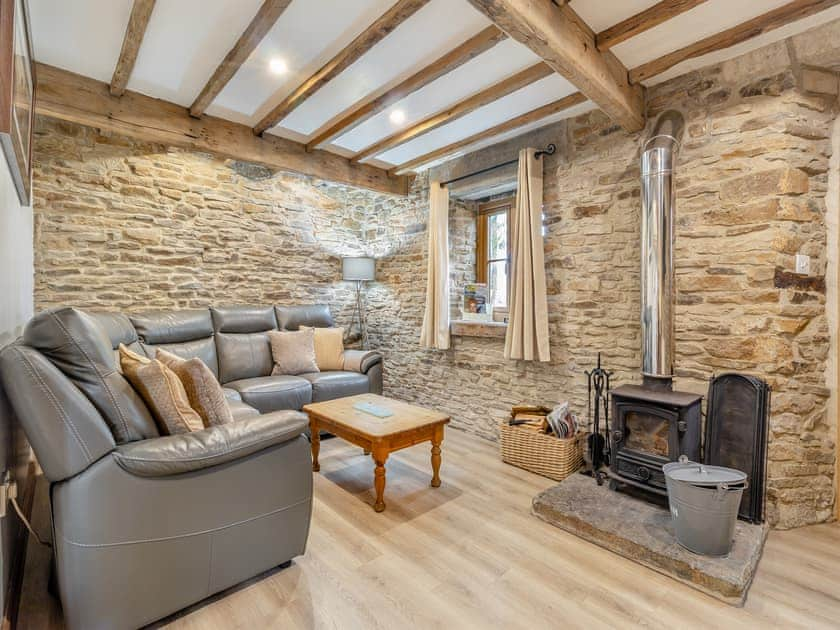 Living area | Tawny Owl Barn - Green Farm Holiday Cottages, Cutthorpe, near Chesterfield